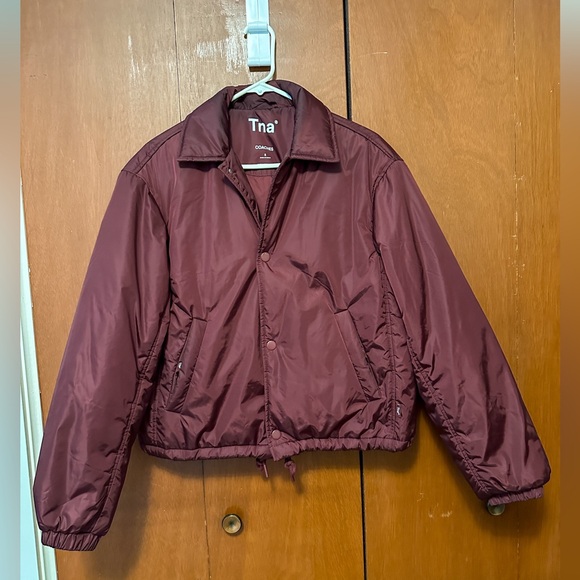 Aritzia TNA Short Coaches Jacket in Merlot Red - Picture 5 of 6